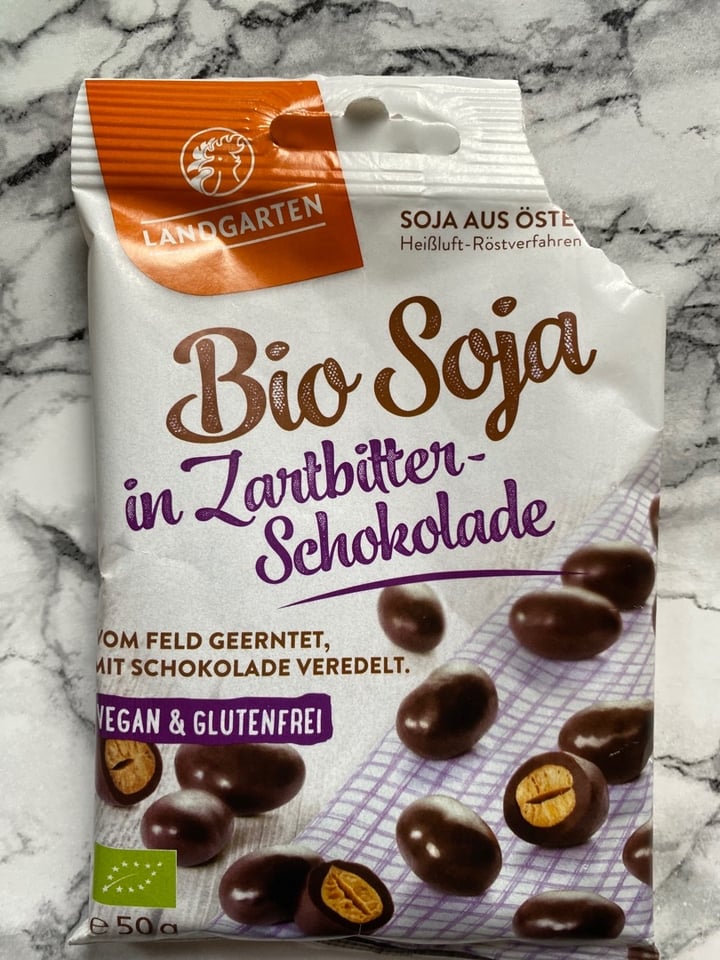 photo of Landgarten Bio Soja In Zartbitterschokolade shared by @holasoymylk on  18 Feb 2020 - review