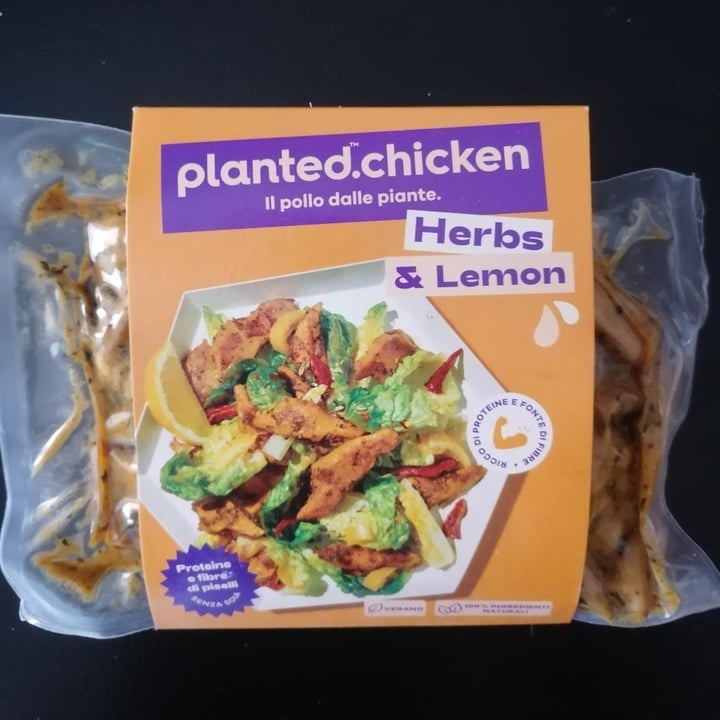 photo of planted.chicken Chicken From Plants - Lemon & Herbs shared by @chiarabella on  14 Aug 2022 - review