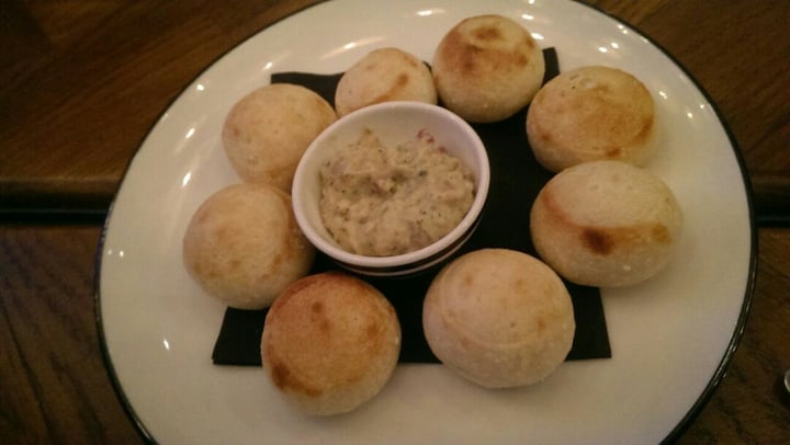 photo of PizzaExpress Dough Balls 'PizzaExpress' shared by @fourdollars on  07 Aug 2019 - review