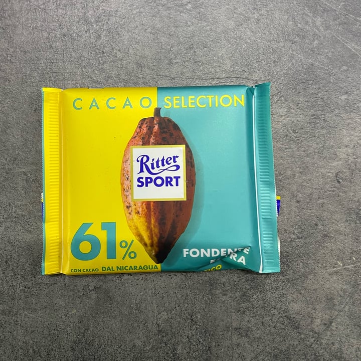 photo of Ritter Sport Dark Chocolate 61% Cacao Fine shared by @ipasc on  23 Apr 2022 - review