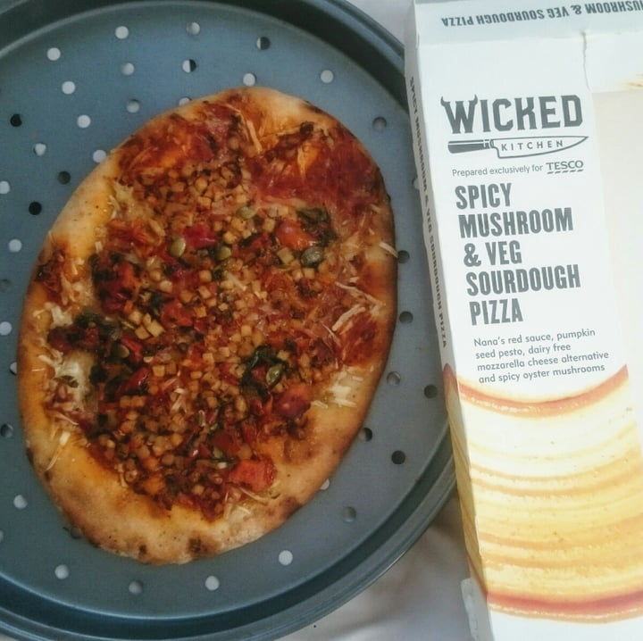 photo of Wicked Spicy Mushroom And Vegetable Pizza shared by @sunmoony on  28 Sep 2020 - review