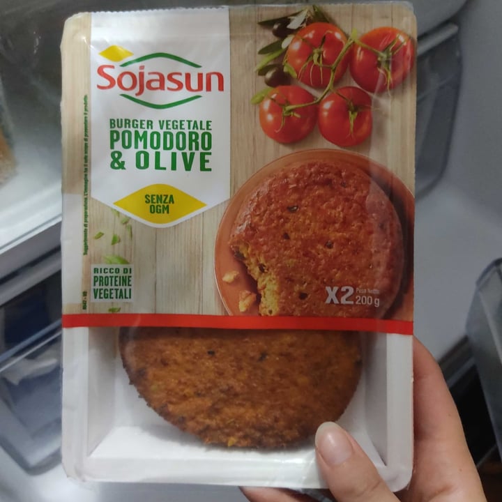 review photo of Sojasun Burger Vegetale Pomodoro & Olive shared by @clarettas on 07 Aug 2022 - review