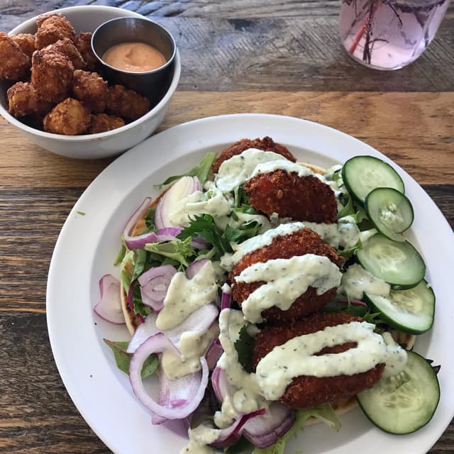 Foto do prato “Sweet Potato Falafel”
