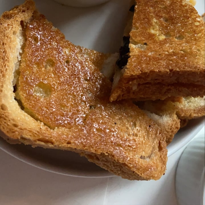 photo of Ladybird Grilled cheese with spicy tomato sauce shared by @thatveganchick on  15 Mar 2021 - review