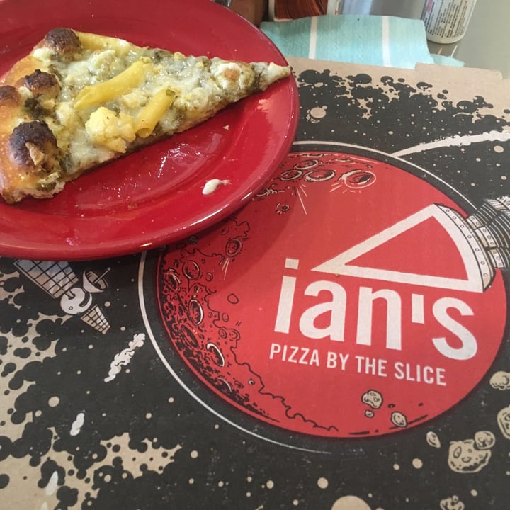 review photo of Ian's Pizza MKE North Ave Penne Pesto with Cauliflower pizza shared by @lmusto on 01 Jun 2021 - review