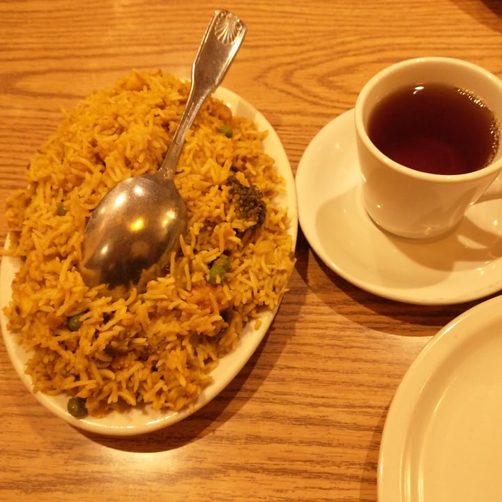 review photo of Café Raj Mixed Vegetable Biryani shared by @universo on 09 Mar 2022 - review