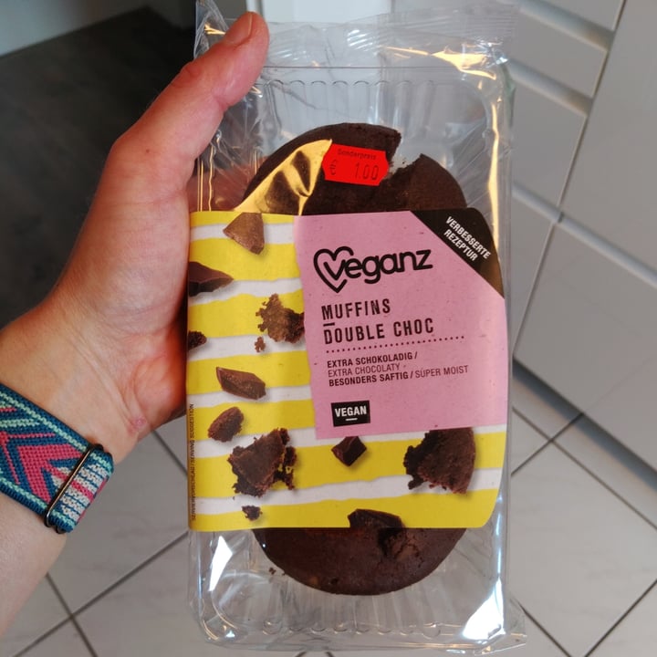 photo of Veganz Muffins Double Choc shared by @saechsine on  13 Jun 2022 - review