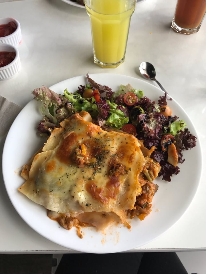 review photo of HervĂboro Cocina Vegana Lasaña Vegana shared by @angelicarsolarte on 20 Aug 2019 - review