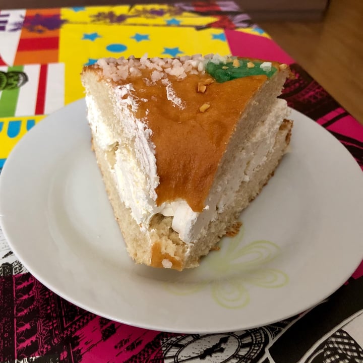 photo of Freedom Cakes Roscón de reyes shared by @vegannoe on  17 Jan 2021 - review