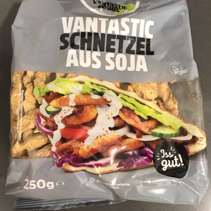 photo of Vantastic Foods Vantastic Schnetzel aus Soja shared by @corinnata on  06 Nov 2022 - review