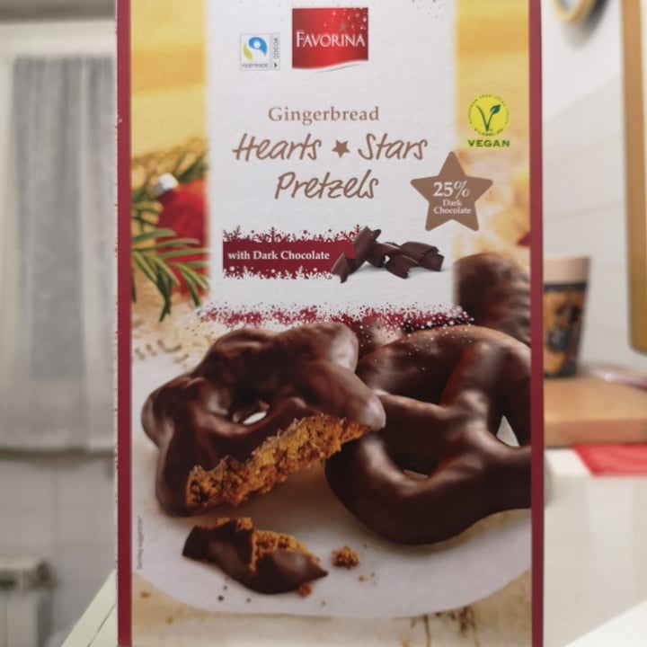 photo of Favorina Gingerbread Hearts Stars Pretzels shared by @antonellamarino on  18 Nov 2022 - review