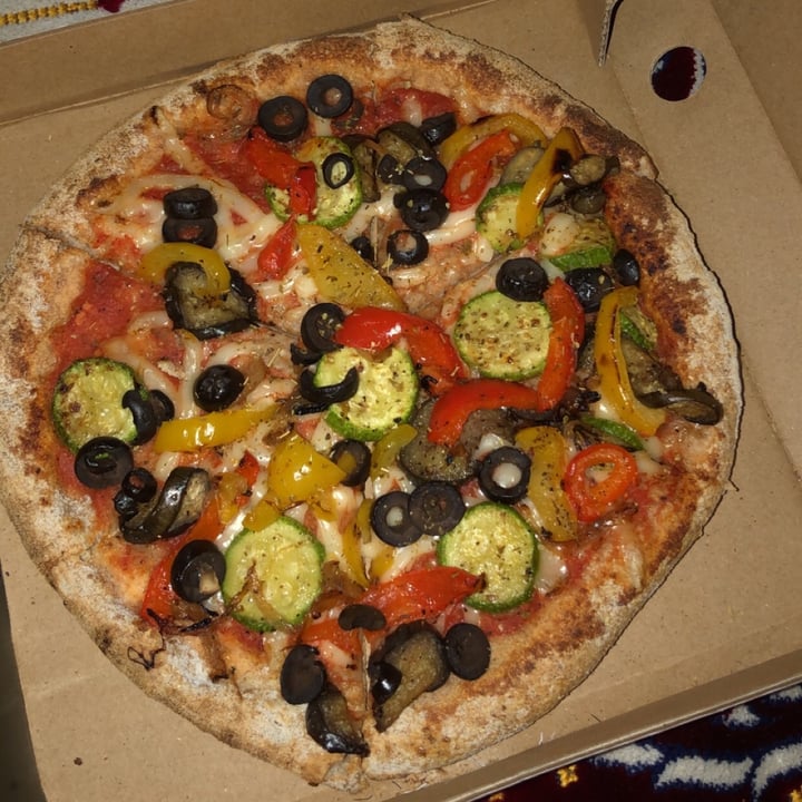 photo of Mozzafiato Pizzeria موزافياتو Vegan Pizza shared by @jumsm on  22 Jan 2022 - review