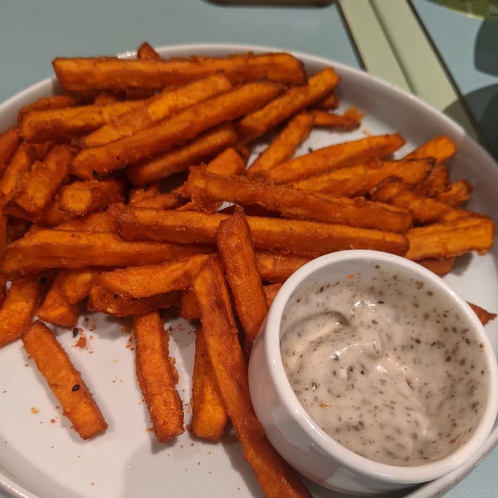 photo of Green Common Singapore Sweet Potato Fries shared by @ichomprotein on  16 Jul 2021 - review