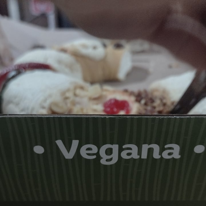 photo of H-E-B Rosca de Reyes shared by @andyzavala on  03 Feb 2022 - review