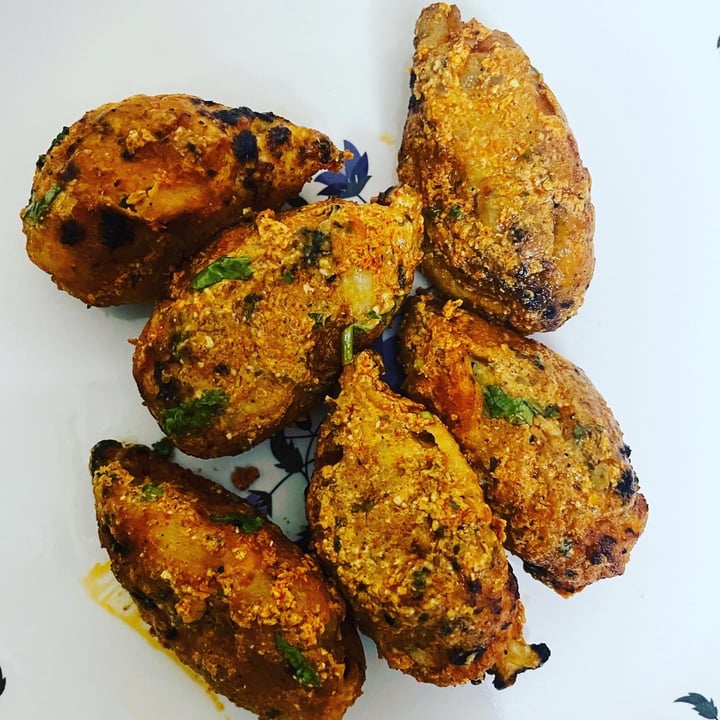 review photo of Kaarobaar - The मॉडर्न-Desi Bistro Veg Tandoori Achari Momos shared by @saketanand716vegan on 30 Sep 2021 - review