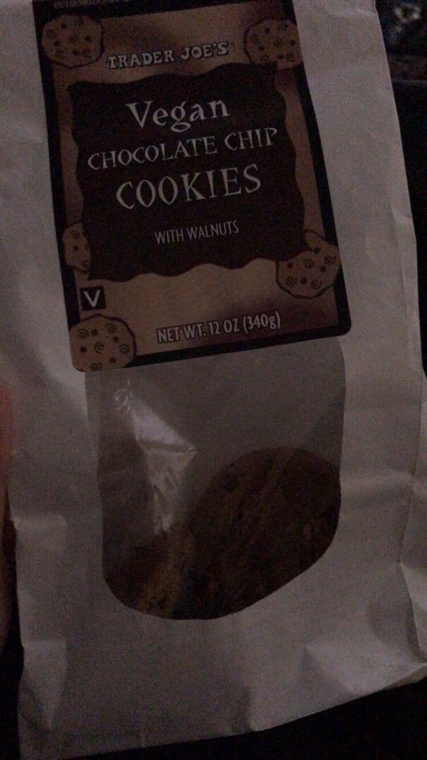 review photo of Trader Joe's Chewy Chunky Chocolate Chip Cookies with Walnuts shared by @marianneluvsfood on 06 Sep 2019 - review