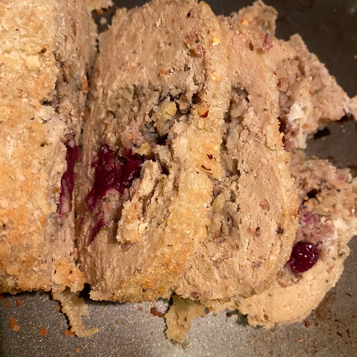 photo of Trader Joe's Breaded turkey-less stuffed roast with gravy shared by @abadgevegan on  08 Jan 2022 - review