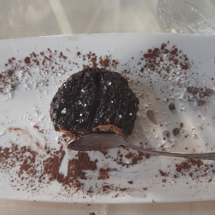 review photo of Ristorante da Pino dessert al cioccolato con cuore di mandorla shared by @cotolettaaaaa on 21 Aug 2022 - review