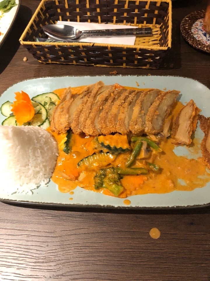 review photo of Chay Viet Tadilen Restaurant Vegane Ente Mit Erdnusssauce shared by @allegra on 01 Mar 2020 - review