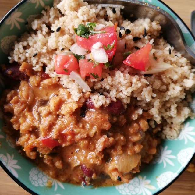 Foto del piatto “Cuscus con estofado soja”