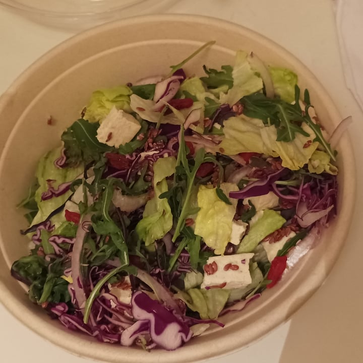 review photo of Local Green Avocado Chickpea Bowl | Asian Salad shared by @annie341 on 23 Apr 2022 - review