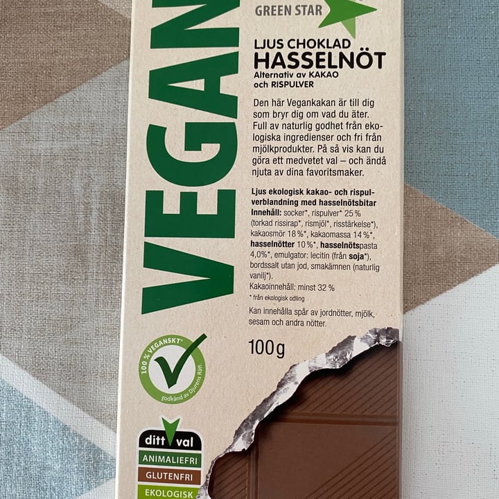 photo of Green Star Ljus Choklad Hasselnot shared by @torrebadell on  18 Jul 2021 - review