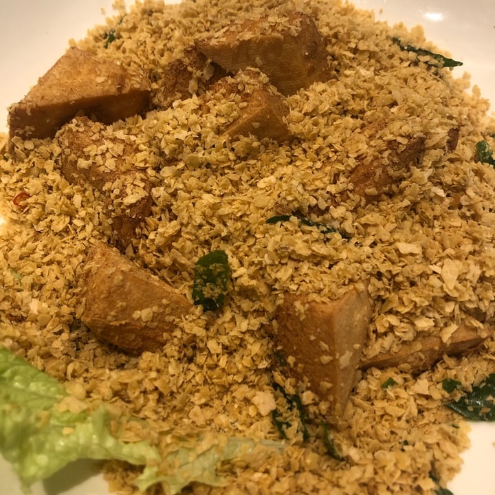 photo of Whole Earth Crispy Golden Oats shared by @nicoletehyx on  01 Oct 2021 - review