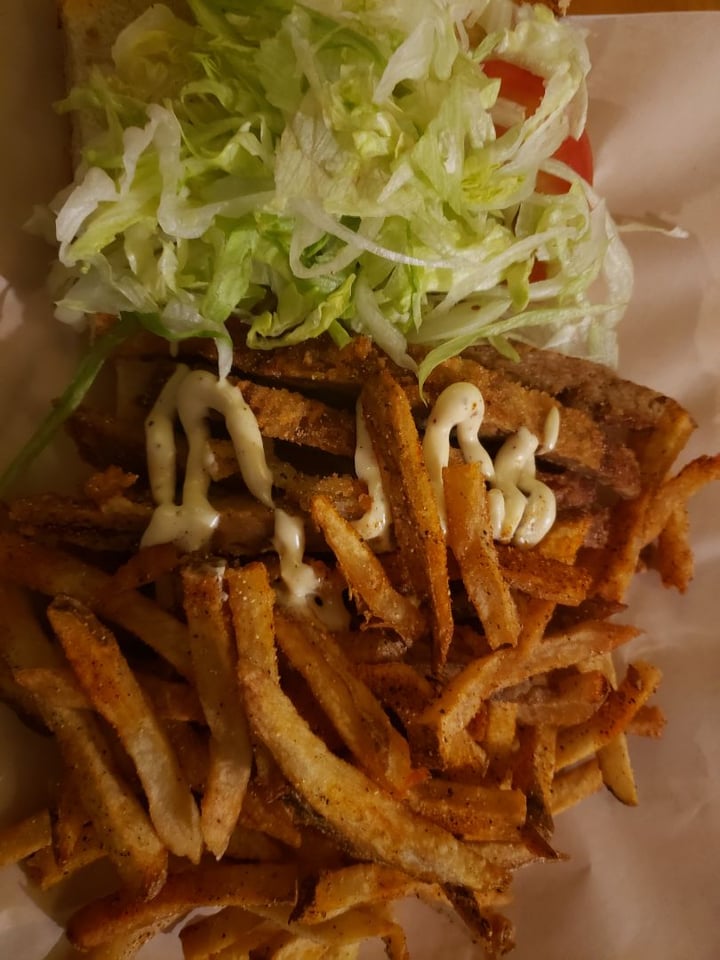 photo of Souley Vegan Chick'in Po Boy shared by @norcalvegan on  02 Nov 2019 - review