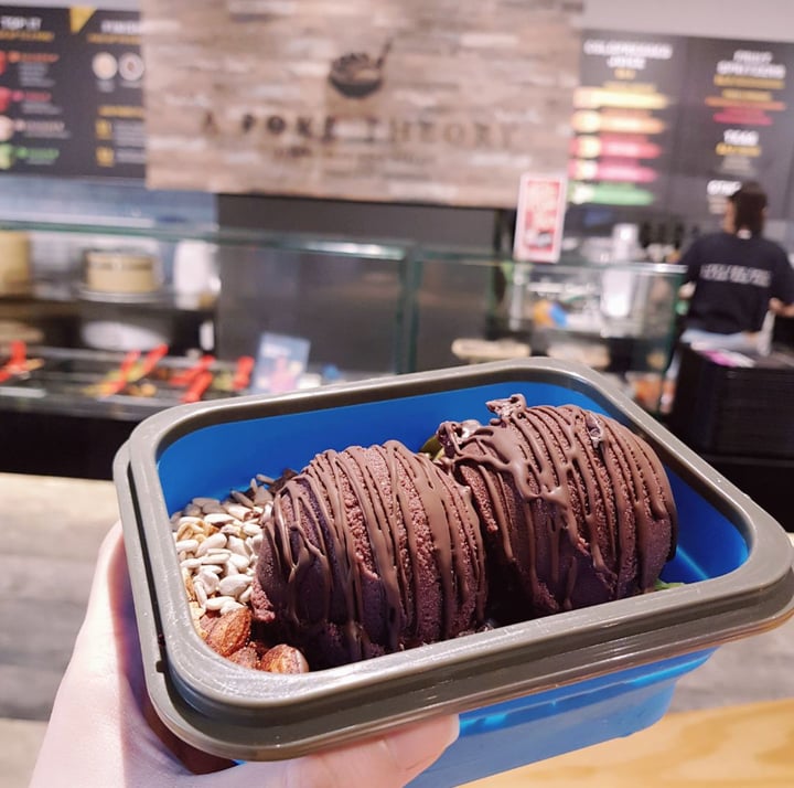 photo of A Poke Theory Choc a lot, please shared by @imgoodgirl on  08 Oct 2019 - review