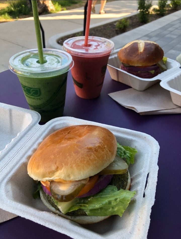 photo of Selfmade Veggie Burger shared by @tarsbo on  10 Jan 2020 - review