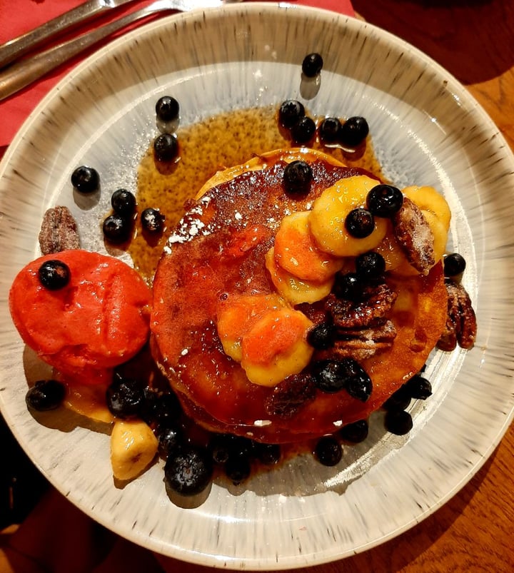 review photo of Alabama's Banoffee Pancakes shared by @porscha on 03 Apr 2020 - review