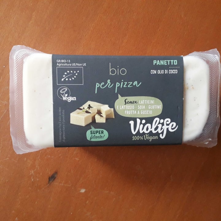 photo of Violife Bio per pizza shared by @dublinfrida on  19 May 2021 - review