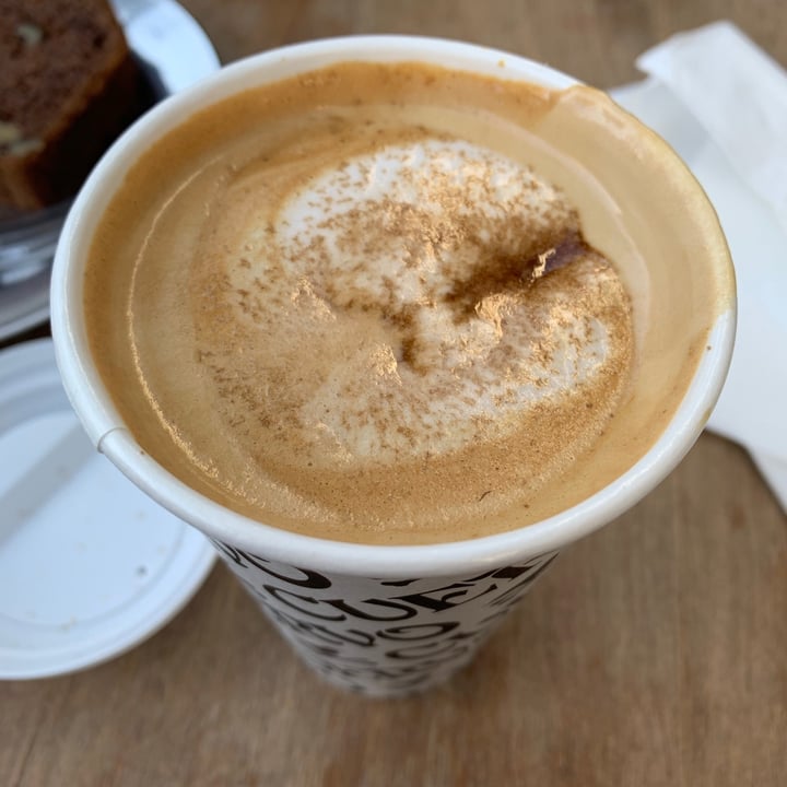 photo of Cuervo Café Cafe Con Leche De Almendras shared by @canica on  16 May 2021 - review