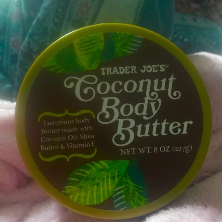 review photo of Trader Joe's Coconut Body Butter shared by @veganlibrarian on 03 Jan 2022 - review