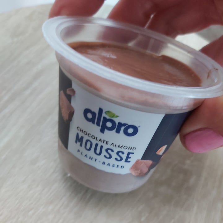 photo of Alpro Mousse de Chocolate con Almendras shared by @sandraliliana on  11 Mar 2021 - review