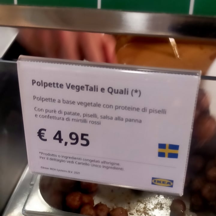 photo of IKEA Bologna vegan meatballs shared by @m4nfr3 on  19 Feb 2022 - review
