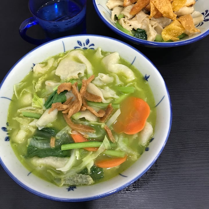 photo of 729 Vegan Green Green Mee Hoon Kueh shared by @mehmehrene on  19 Nov 2021 - review