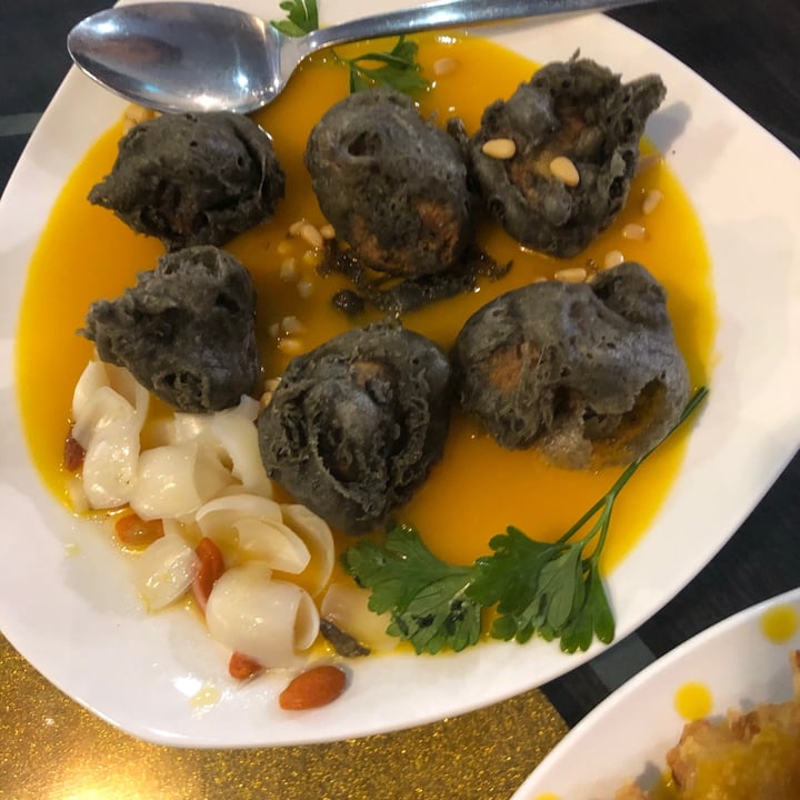 photo of New Fut Kai Vegetarian Restaurant Homemade bamboo charcoal black sesame tofu with pumpkin sauce shared by @meltingpotatoes on  11 Nov 2020 - review