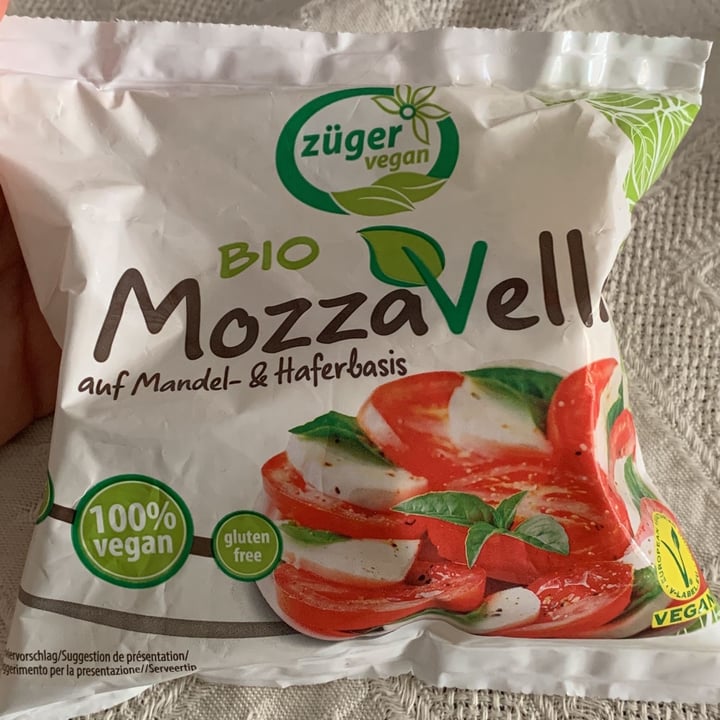 photo of Züger vegan MozzaVella shared by @srndipity on  07 Jul 2022 - review