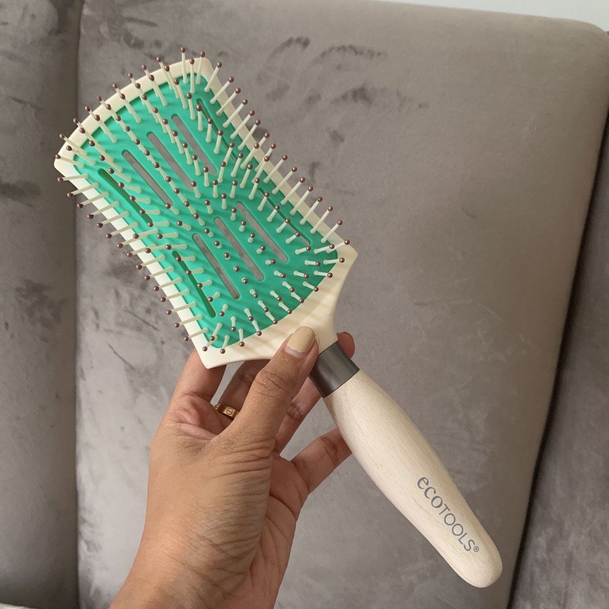 EcoTools Smoothing Detangler Reviews abillion