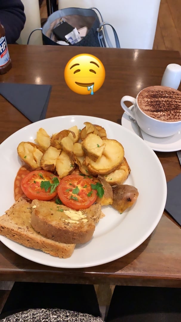 photo of Ghale’s Coffee Lounge (previously called Latuskes) Vegan Breakfast (without Avocado And Mushrooms) shared by @eloisewood on  19 Dec 2019 - review