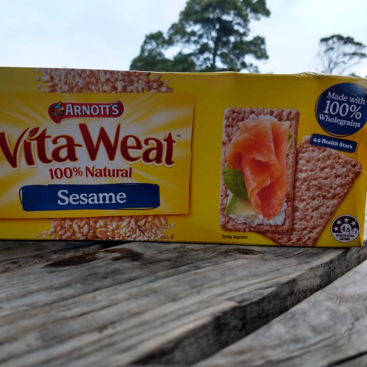 review photo of Arnott's Vita-Weat 100% Natural Sesame shared by @caromartinis on 11 Apr 2021 - review