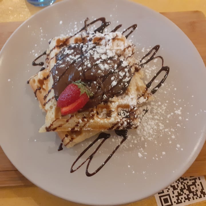review photo of YEMAYA VIGO Gofres Con Chocolate E Amorodos shared by @pirita93 on 12 Oct 2022 - review