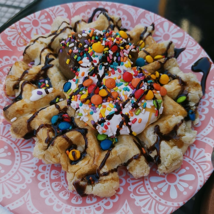 photo of Brooklyn Café Urbano Waffle vegan shared by @arabellamar on  17 May 2021 - review