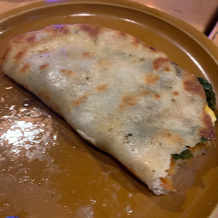 photo of Oleada Plant Based Quesadilla Green shared by @romiozer on  30 Jan 2022 - review