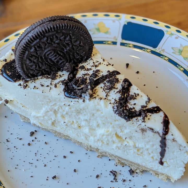 review photo of Powβr Plant Oreo Cheesecake shared by @beccasaurus on 02 Dec 2022 - review