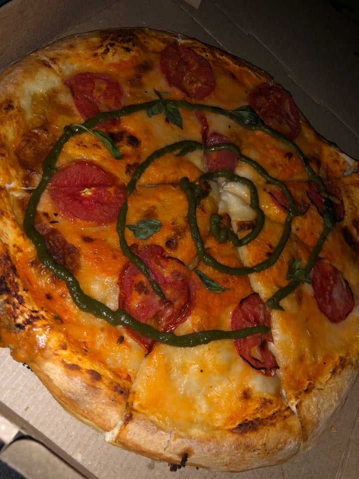 photo of Vegan Inc. Miyana Polanco Pizza Margarita shared by @paulinav on  03 Mar 2020 - review