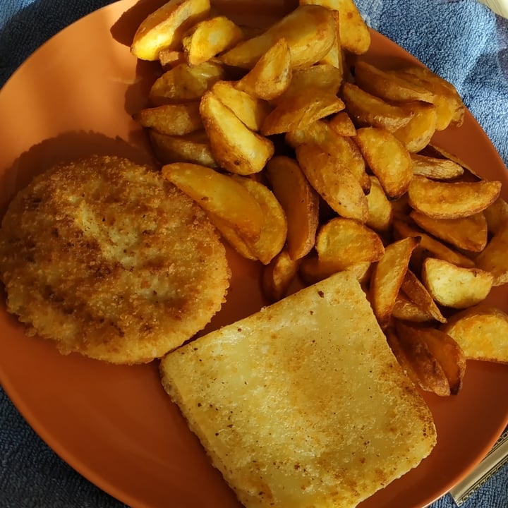review photo of Fry's Family Food Chicken-Style Burgers shared by @veganforever72 on 01 Dec 2020 - review