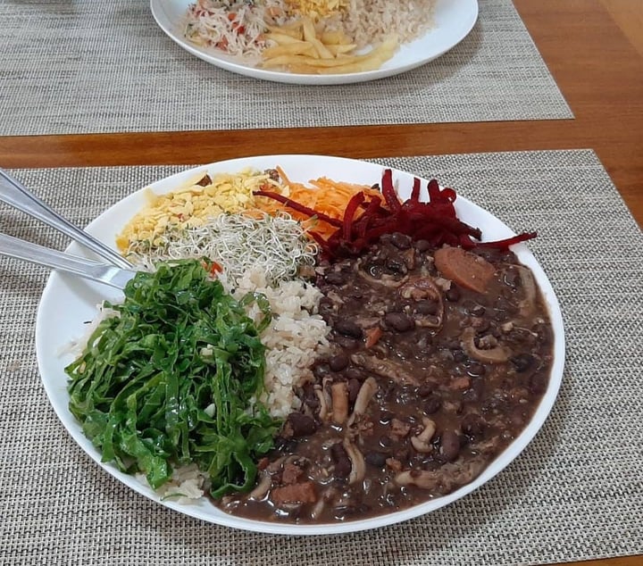 review photo of Maluhia Restaurante Vegetariano Feijoada Vegana shared by @hugovegaman on 01 Apr 2020 - review