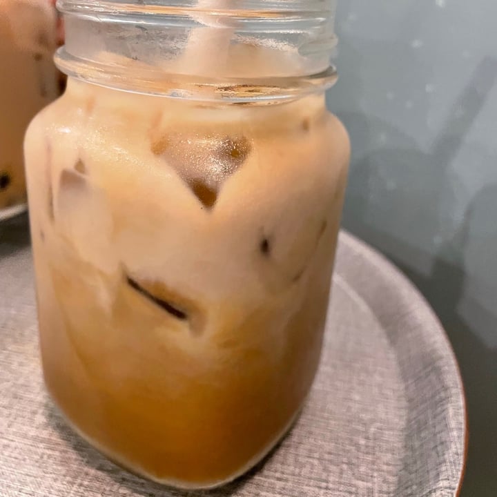 photo of The Kind Bowl No-moo Iced Latte shared by @ameliaaa on  03 Jul 2021 - review